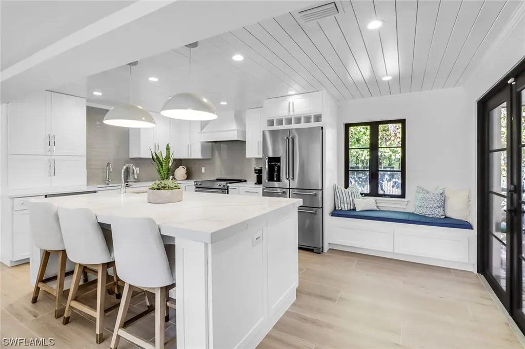 1575 Pelican Avenue Naples FL 34102