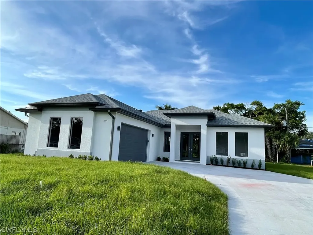 4901 21st Place SW Naples FL 34116