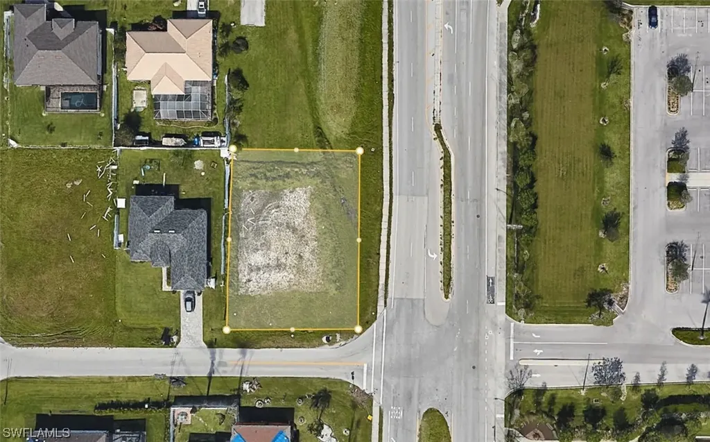 2421 SW 25th Street Cape Coral FL 33914