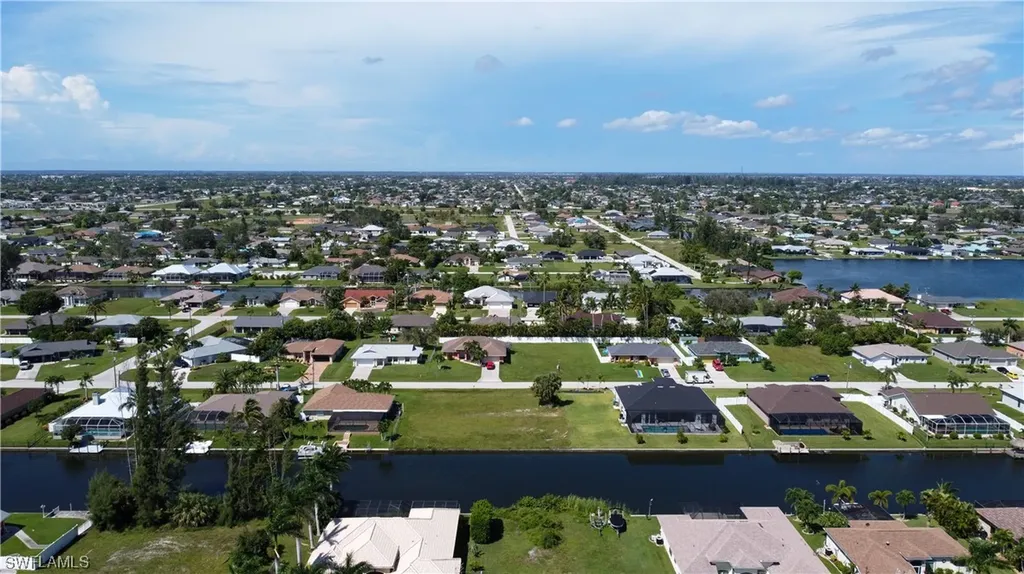 1317 SW 4th Place Cape Coral FL 33991
