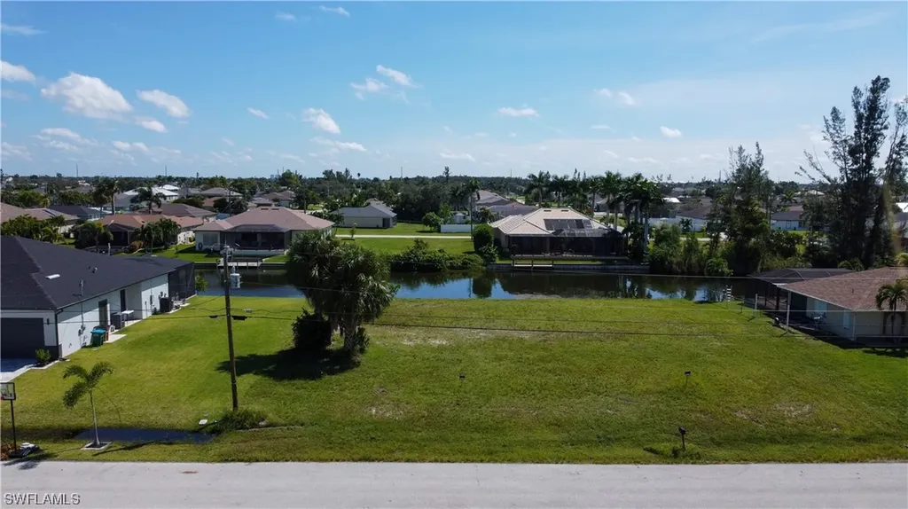 1317 SW 4th Place Cape Coral FL 33991