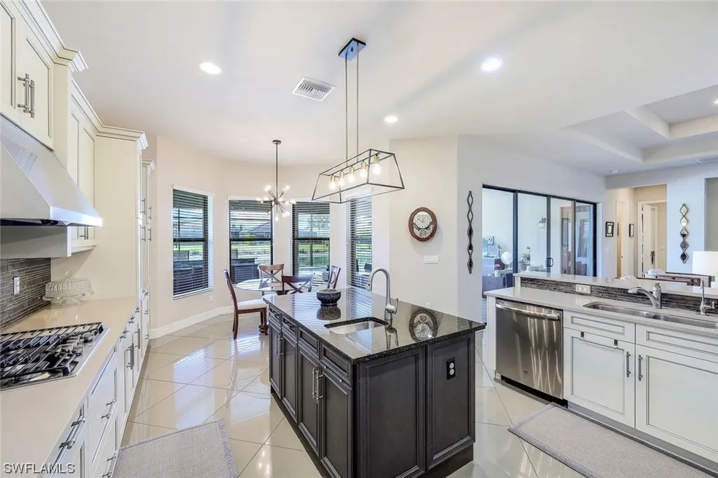 4679 Azalea Drive Naples FL 34119