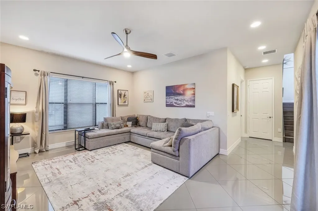 4679 Azalea Drive Naples FL 34119