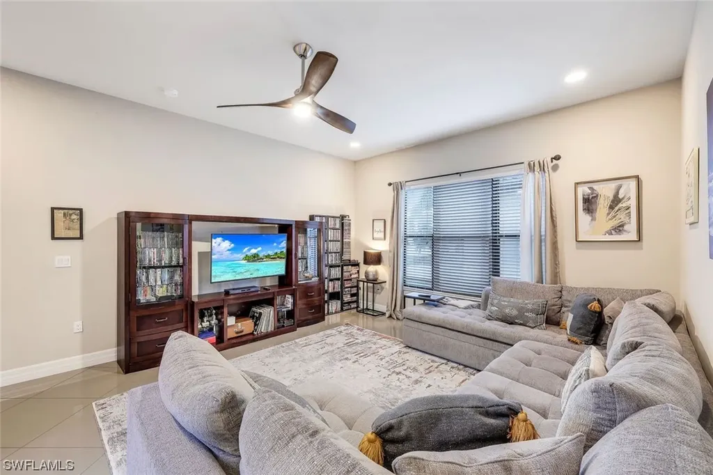 4679 Azalea Drive Naples FL 34119