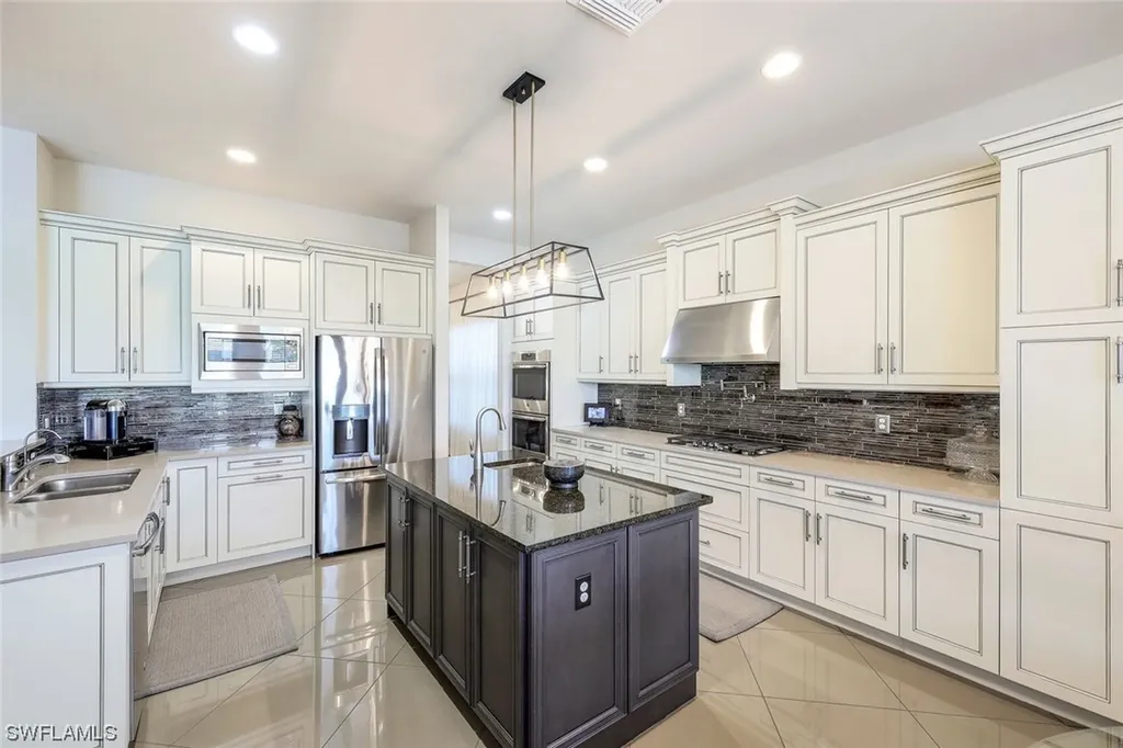 4679 Azalea Drive Naples FL 34119