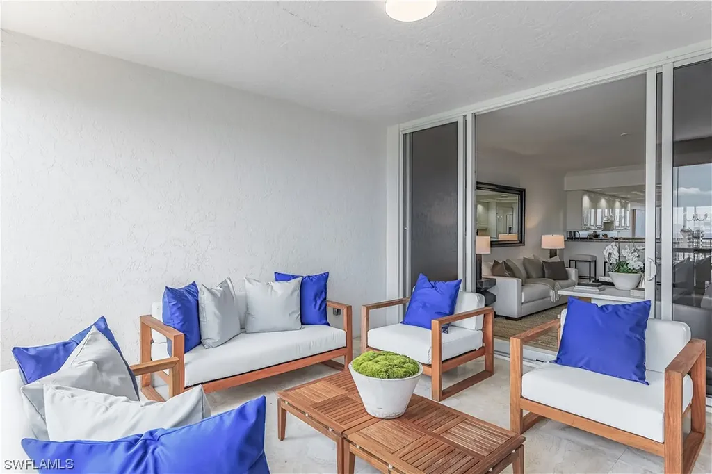 8473 Bay Colony Drive Naples FL 34108