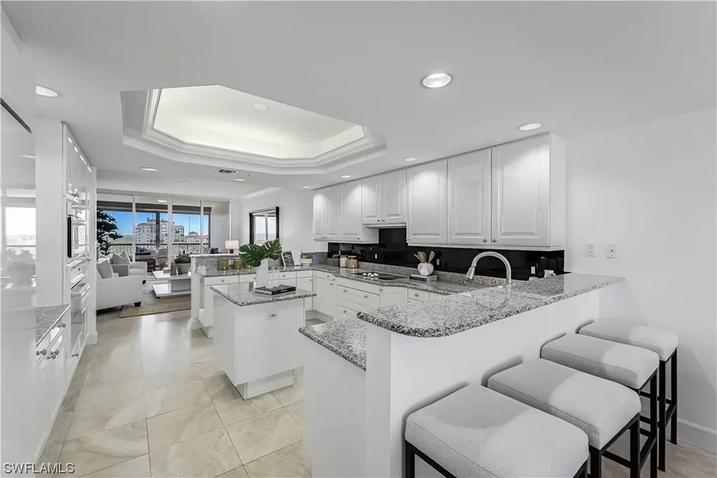 8473 Bay Colony Drive Naples FL 34108