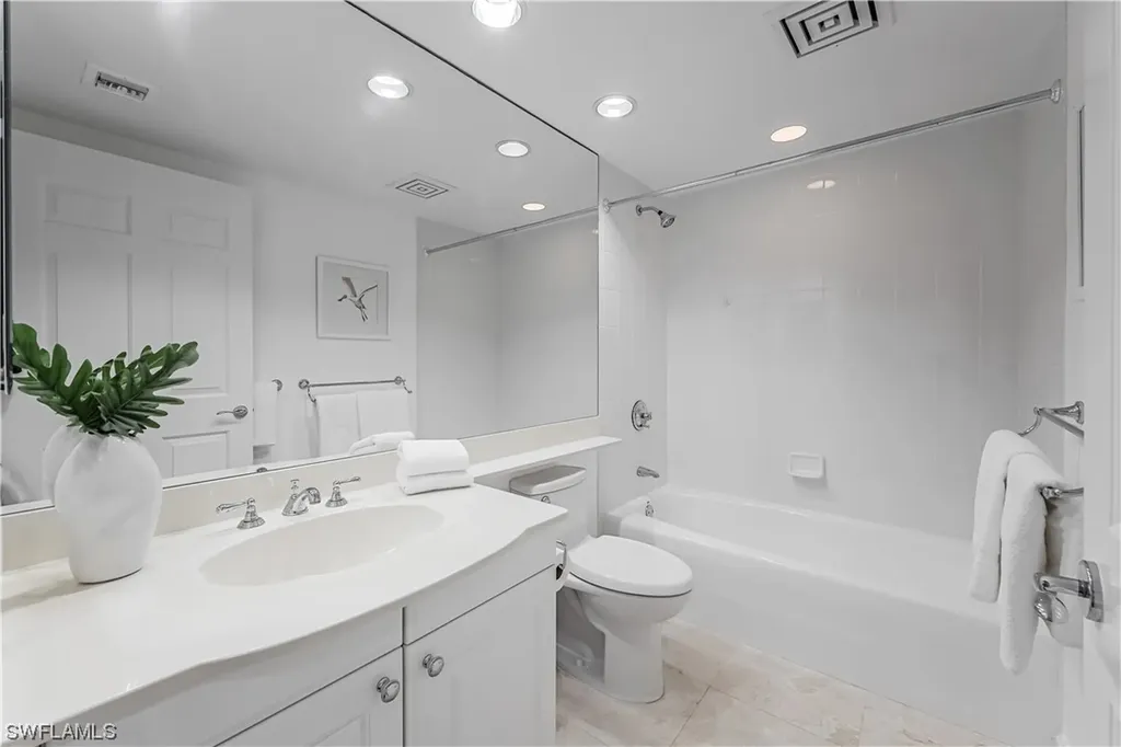 8473 Bay Colony Drive Naples FL 34108