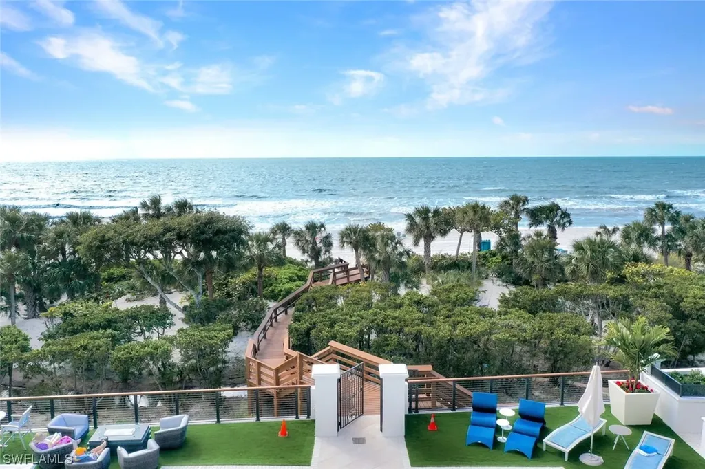 8473 Bay Colony Drive Naples FL 34108