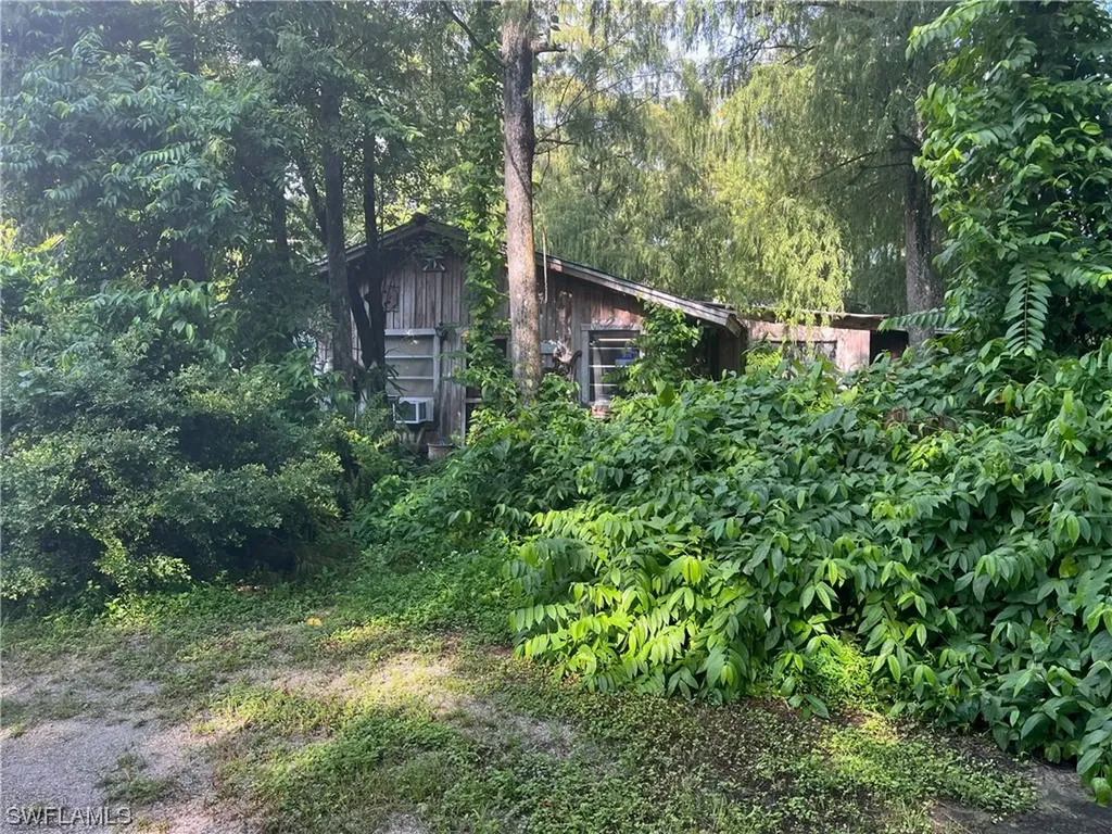 2170 Rock Road Naples FL 34120