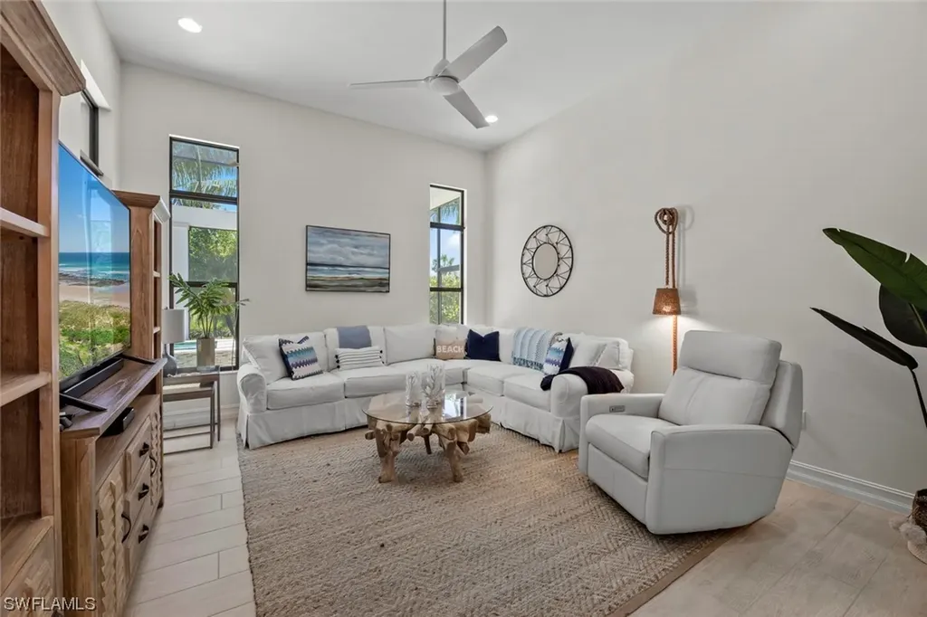 3146 Malaga Lane Naples FL 34114