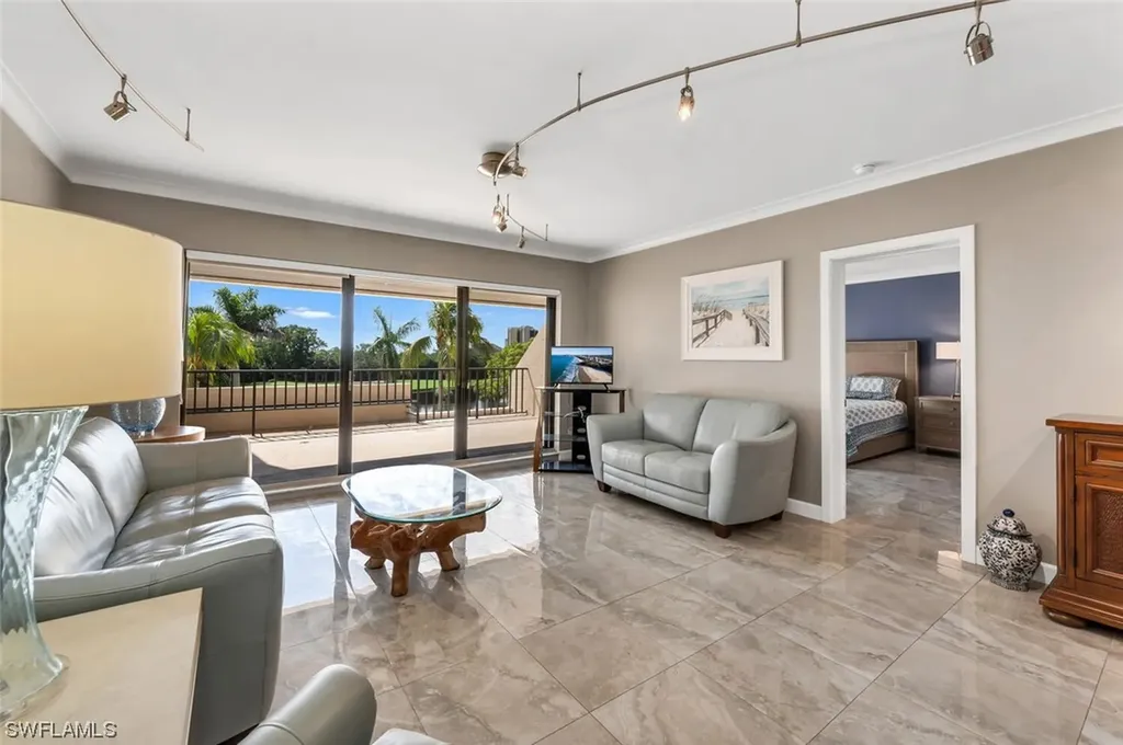 6360 Pelican Bay Boulevard Naples FL 34108