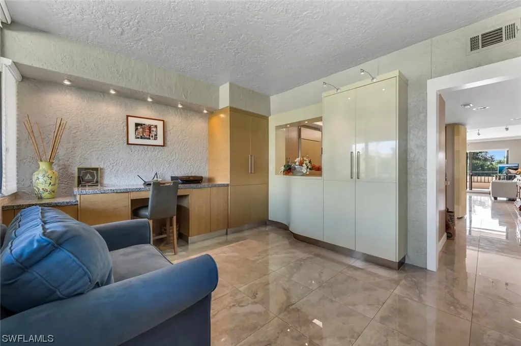 6360 Pelican Bay Boulevard Naples FL 34108