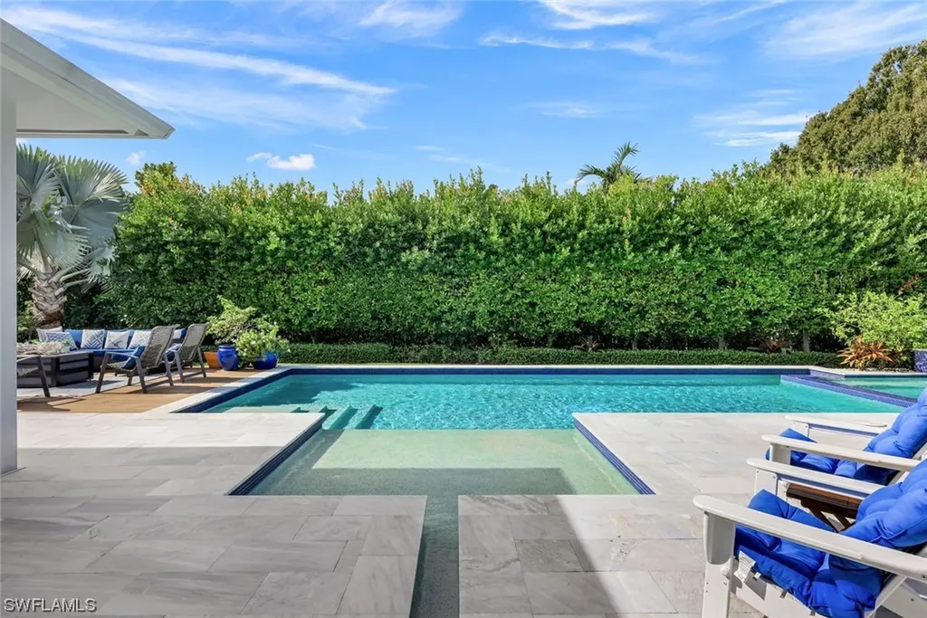 679 Rudder Road Naples FL 34102