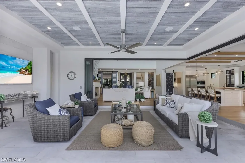 679 Rudder Road Naples FL 34102