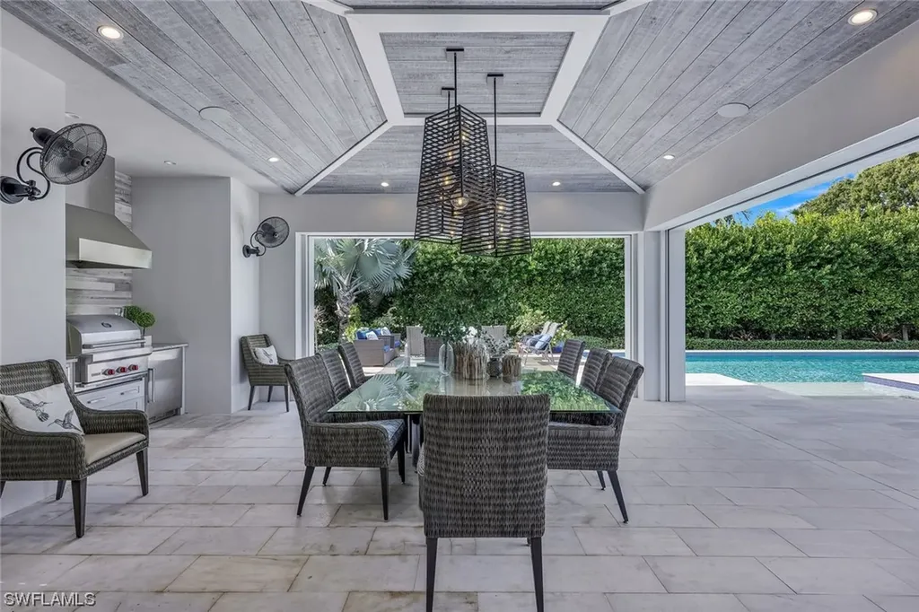 679 Rudder Road Naples FL 34102
