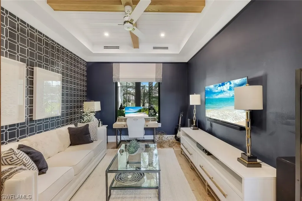 679 Rudder Road Naples FL 34102