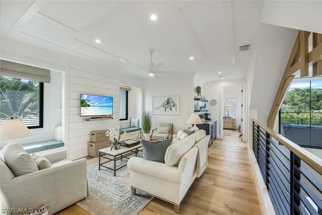 679 Rudder Road Naples FL 34102