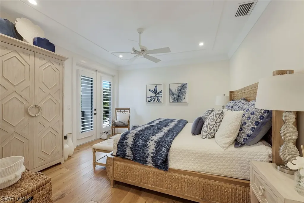679 Rudder Road Naples FL 34102