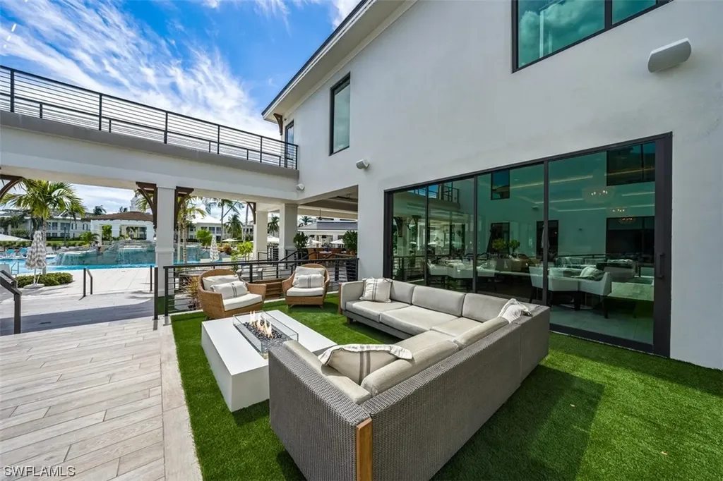315 Dunes Boulevard Naples FL 34110