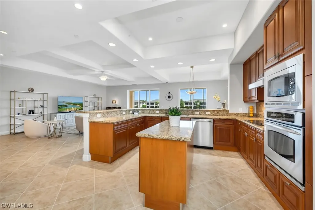 514 Avellino Isle Naples FL 34119