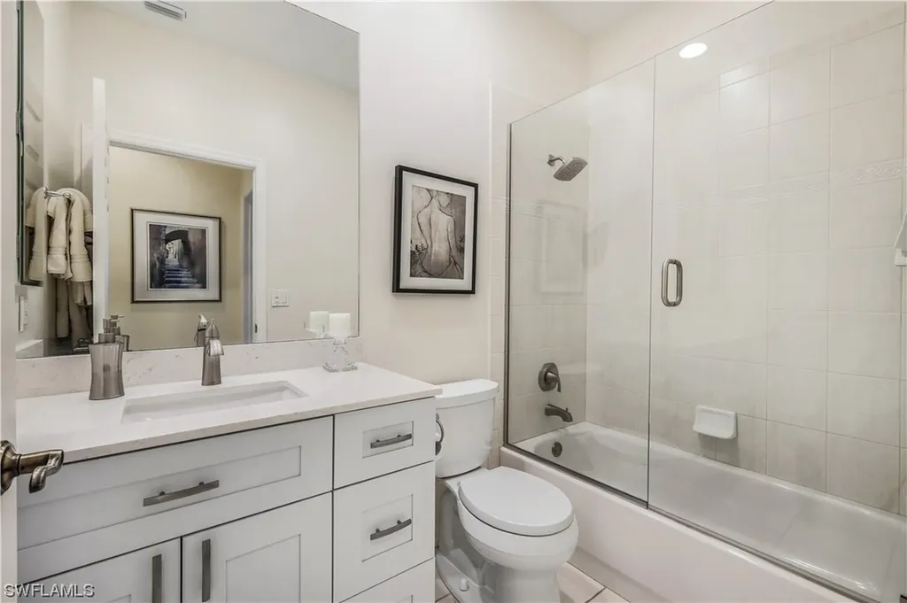 1590 Clermont Drive Naples FL 34109