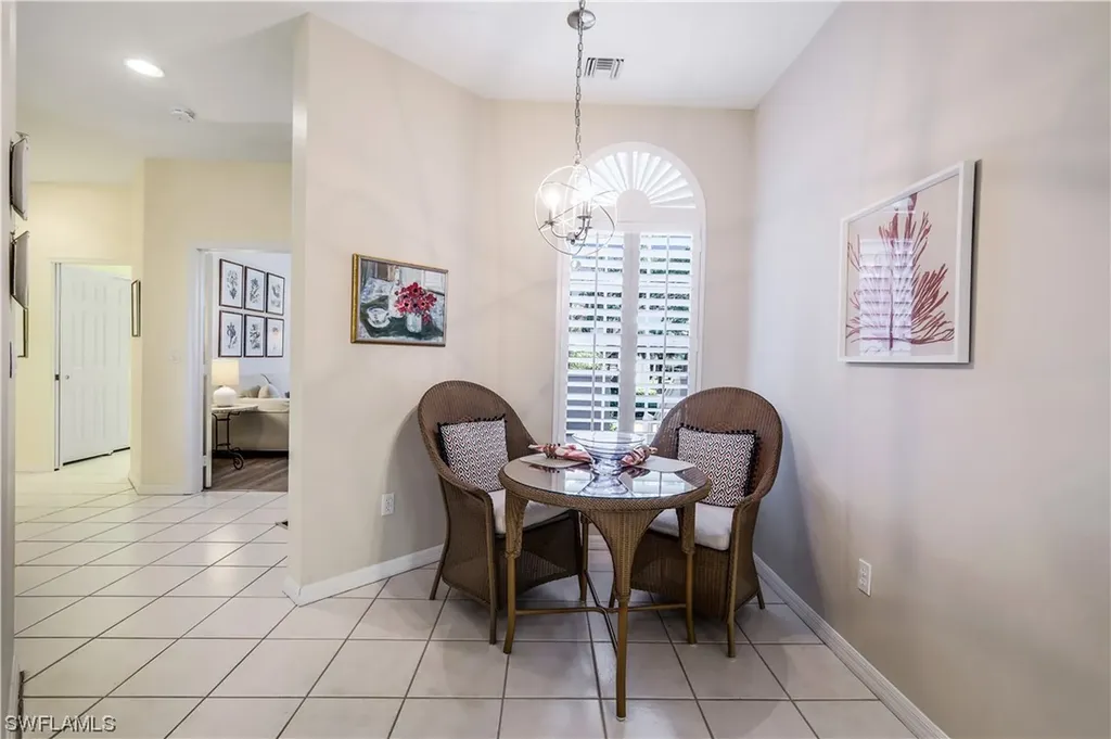 1590 Clermont Drive Naples FL 34109