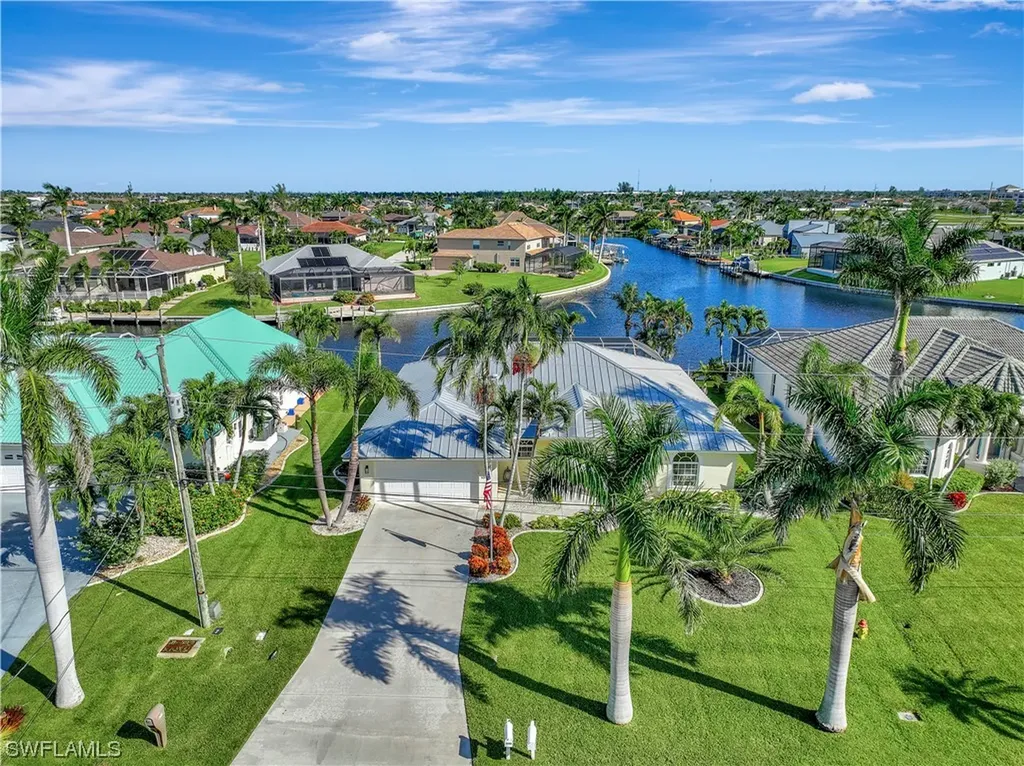 2205 SW 43rd Lane Cape Coral FL 33914