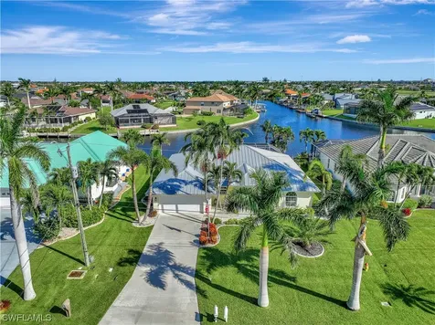 2205 SW 43rd Lane Cape Coral FL 33914