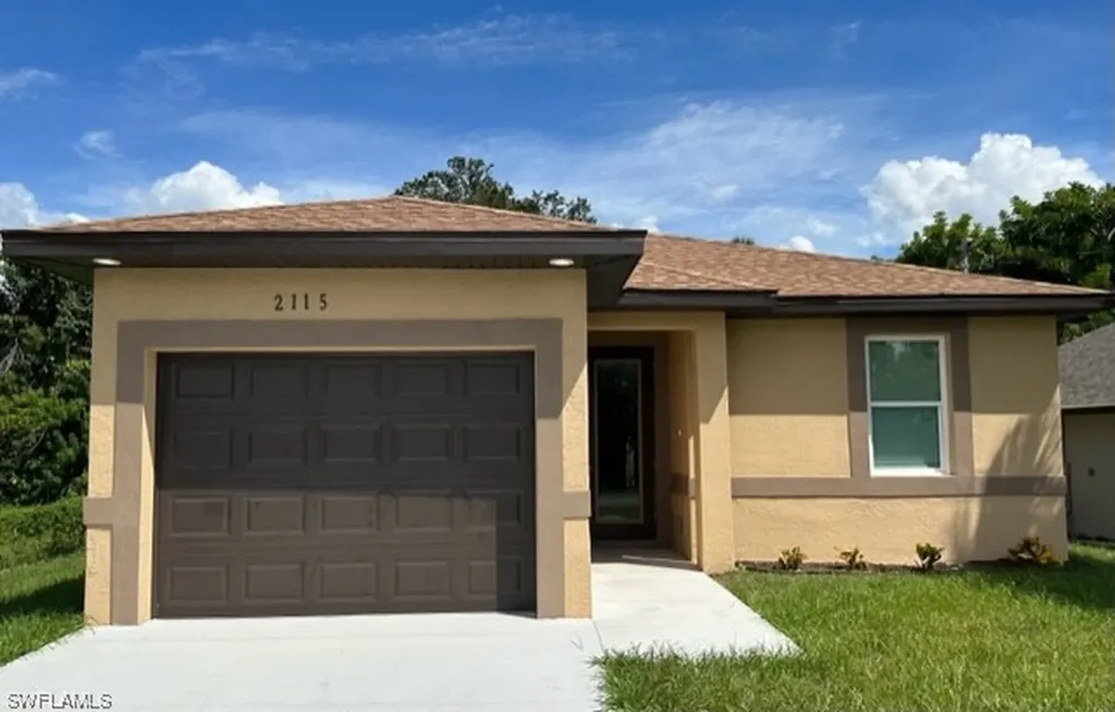 2115 French Street Fort Myers FL 33916
