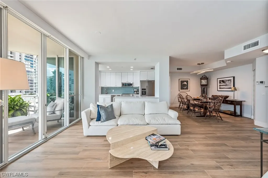 4255 Gulf Shore Boulevard N Naples FL 34103