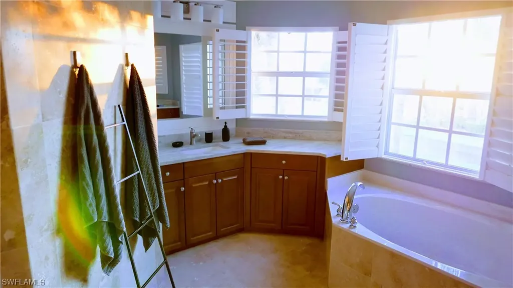 3328 SE 17th Place Cape Coral FL 33904