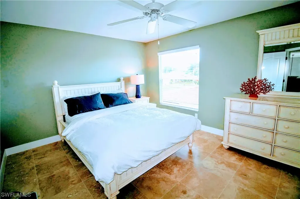 3328 SE 17th Place Cape Coral FL 33904