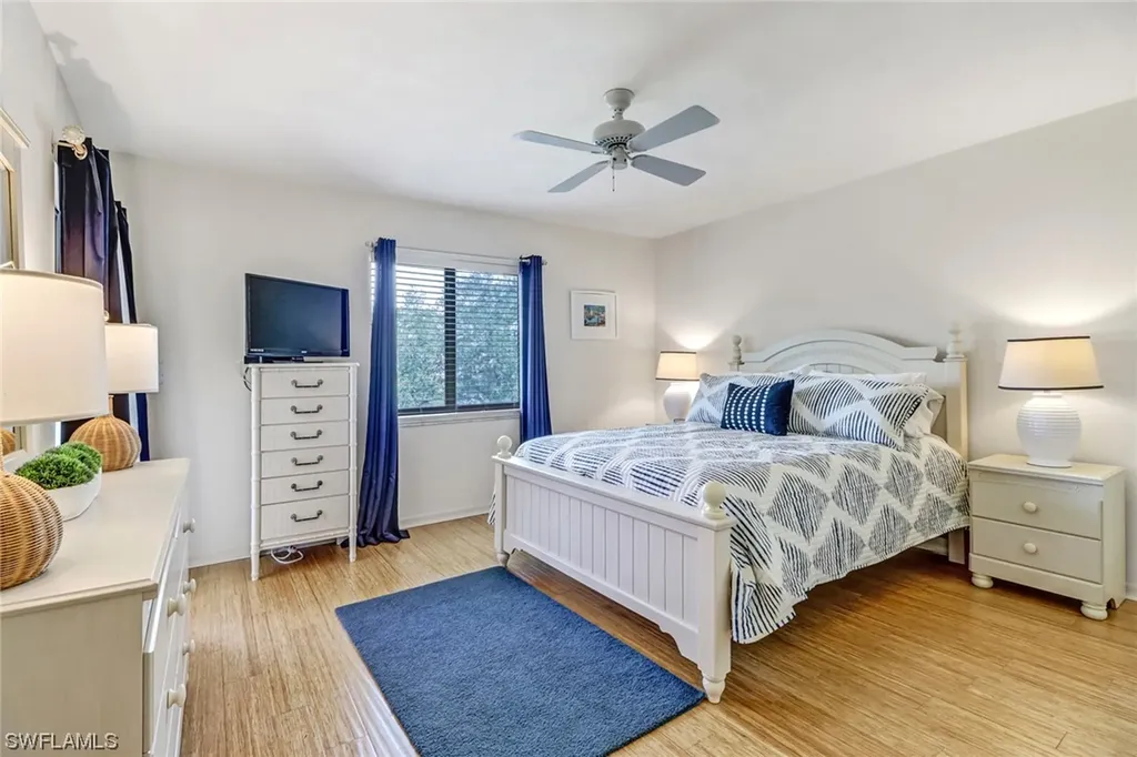 228 Fox Glen Drive Naples FL 34104