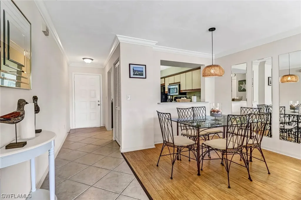 228 Fox Glen Drive Naples FL 34104