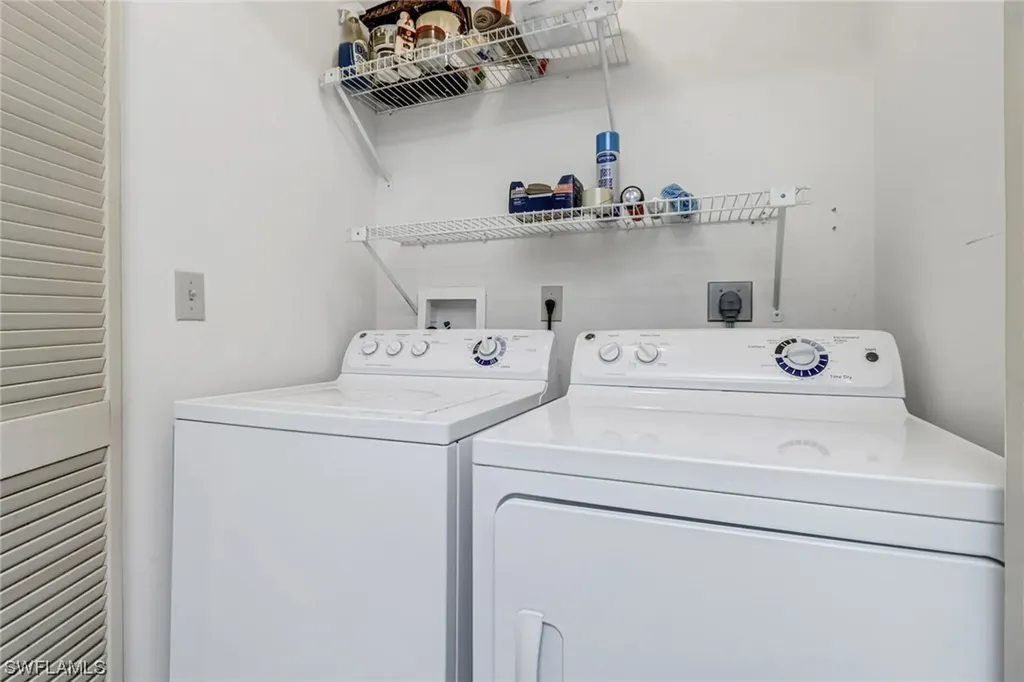228 Fox Glen Drive Naples FL 34104