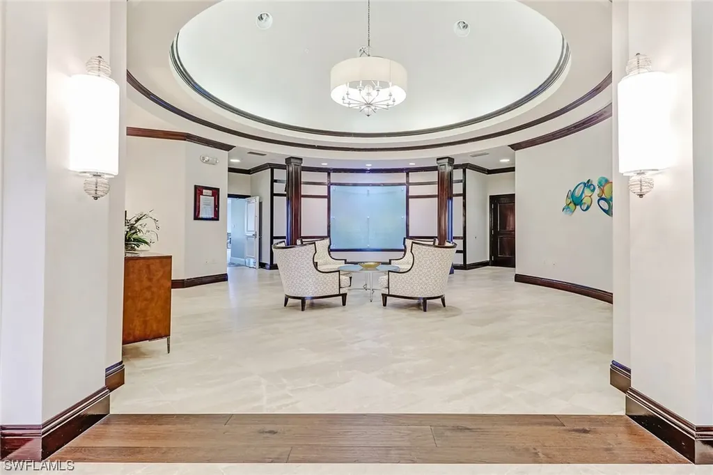 228 Fox Glen Drive Naples FL 34104