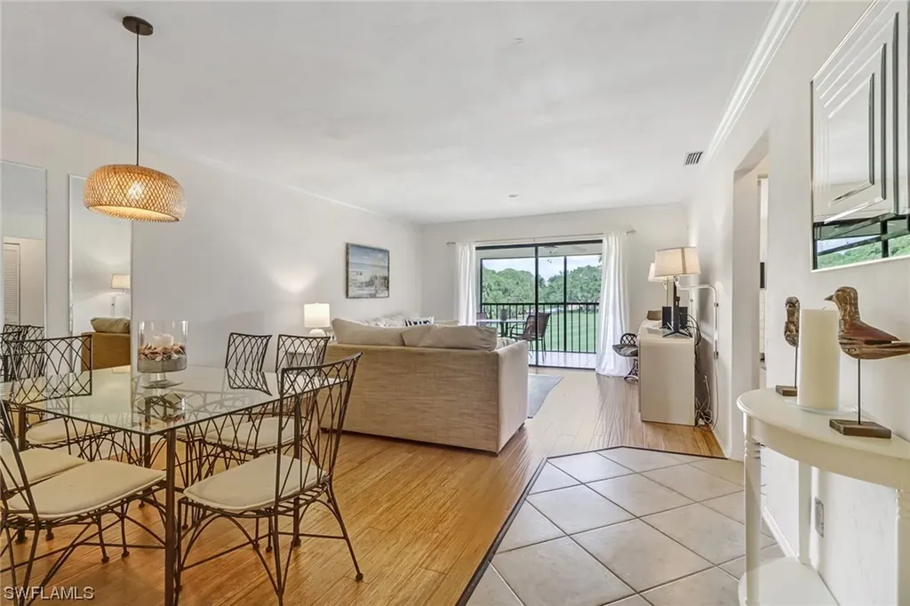 228 Fox Glen Drive Naples FL 34104