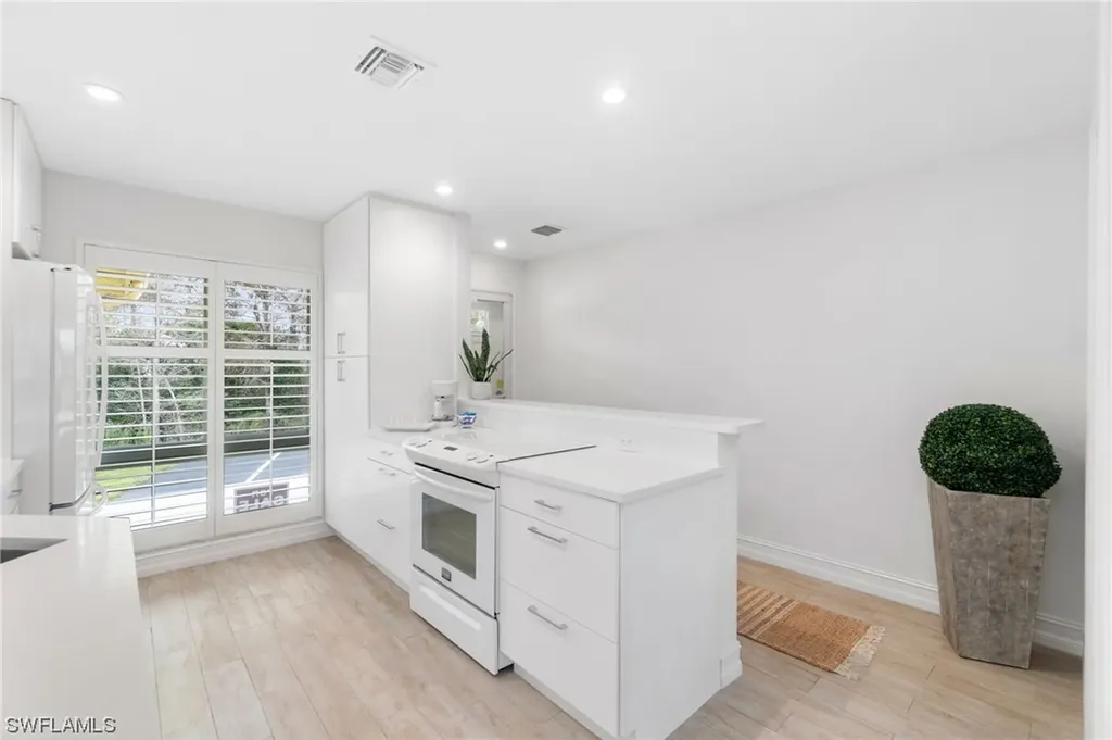 Naples FL, 324 Tern Drive, Unit 2