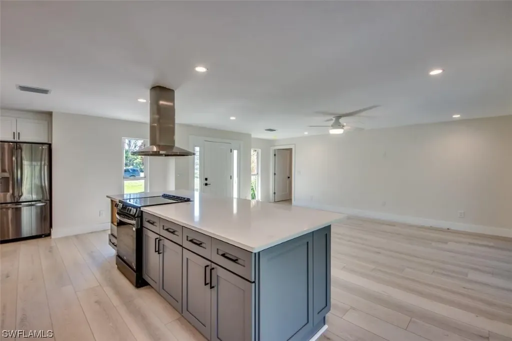 1754 Windward Way Sanibel FL 33957