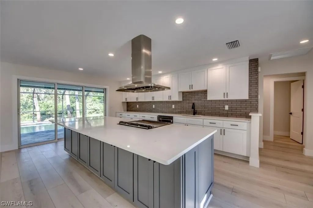 1754 Windward Way Sanibel FL 33957