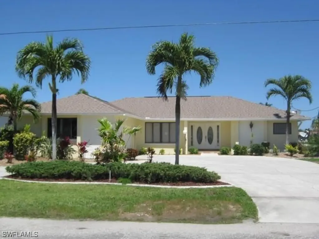 1905 SE 36th Terrace Cape Coral FL 33904
