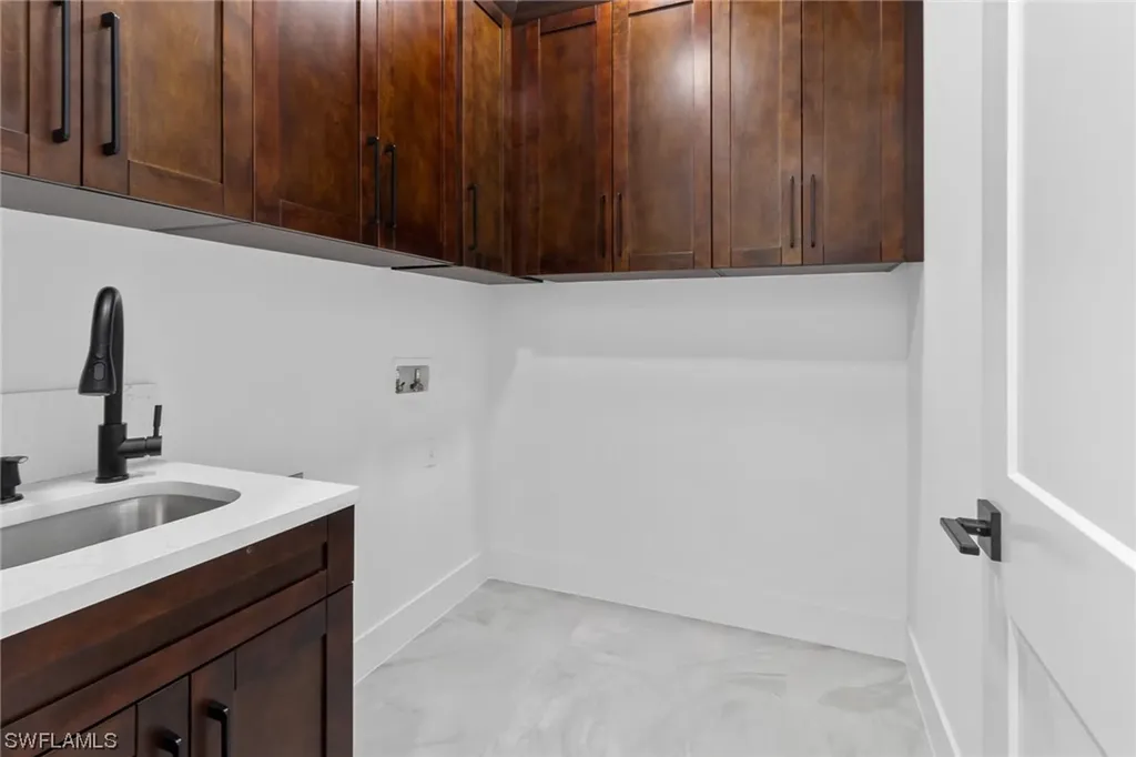 1607 NE 23rd Street Cape Coral FL 33909