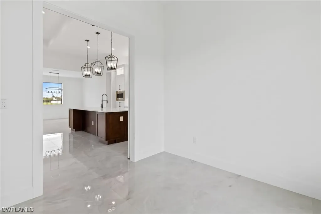 1607 NE 23rd Street Cape Coral FL 33909