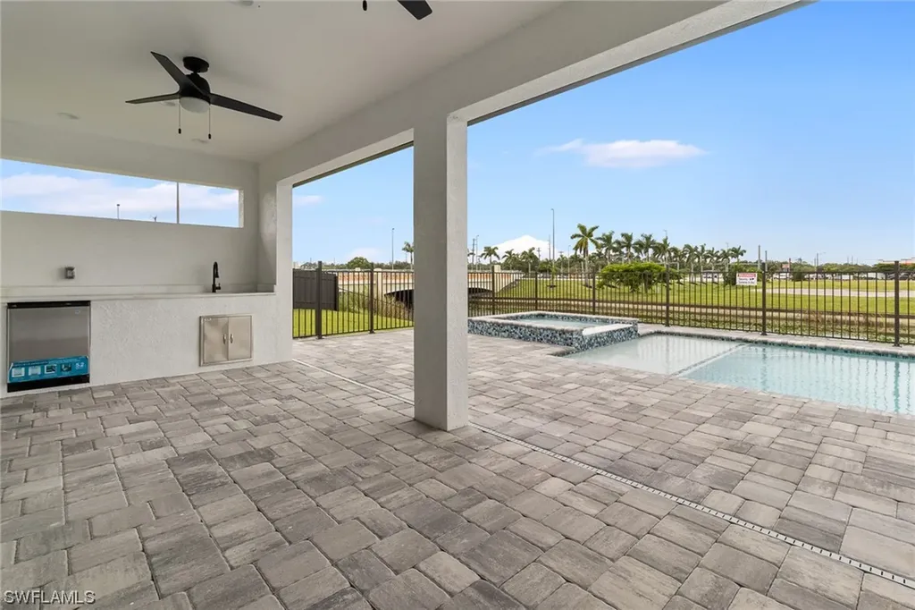 1607 NE 23rd Street Cape Coral FL 33909