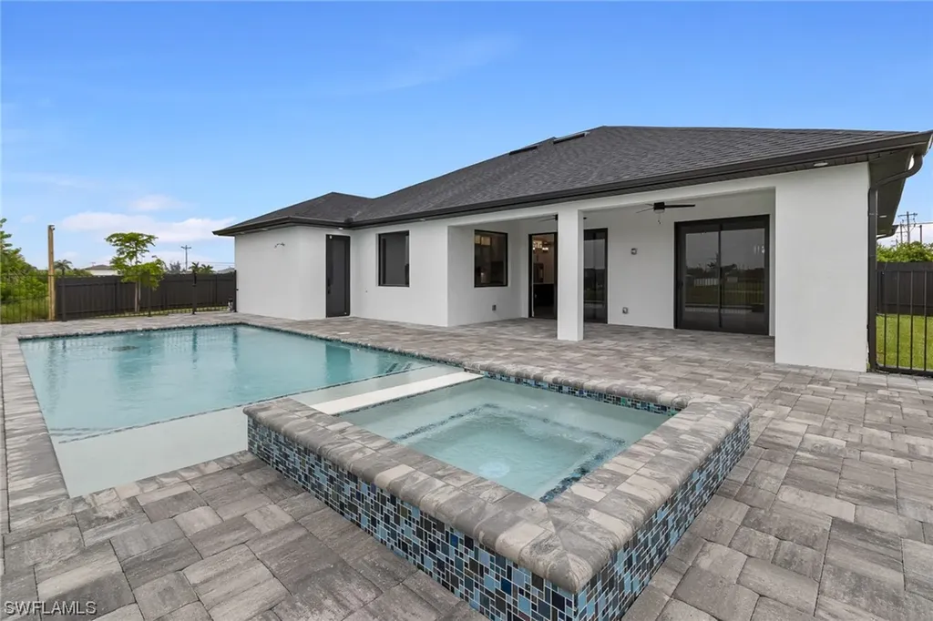 1607 NE 23rd Street Cape Coral FL 33909