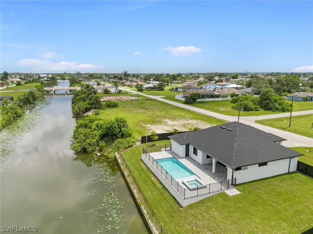 1607 NE 23rd Street Cape Coral FL 33909