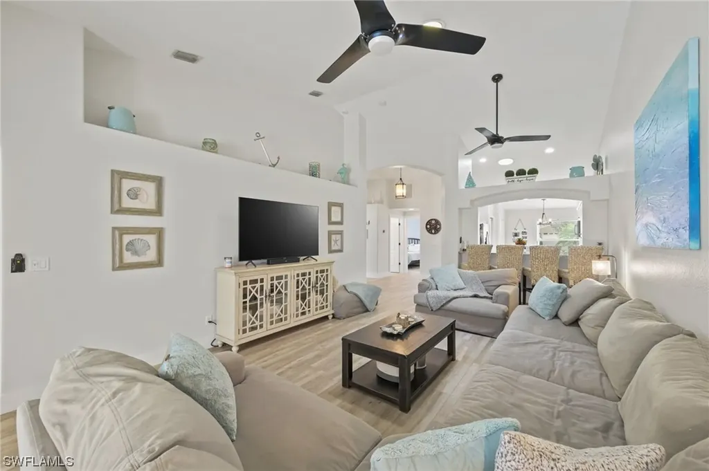 Naples FL, 8463 Ibis Cove Circle, Unit A-182