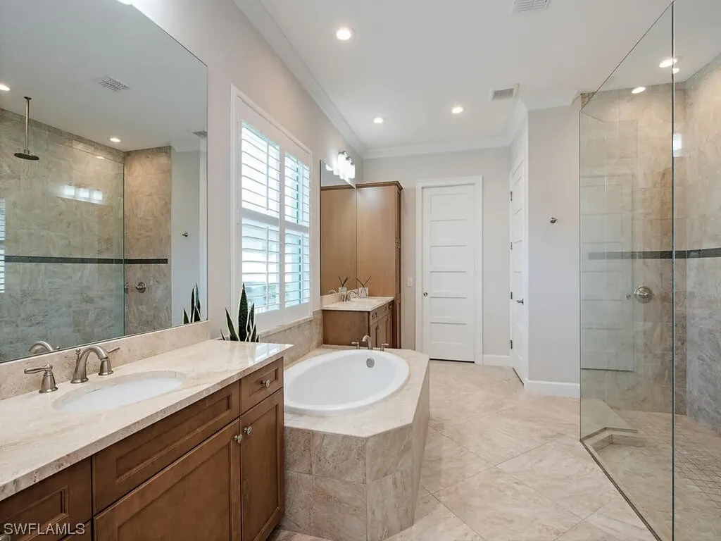 6369 Lyford Isle Drive Naples FL 34113