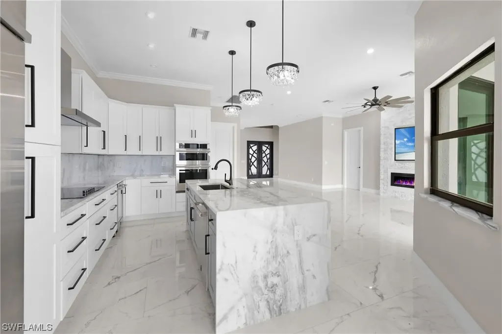 2043 SE 29th Street Cape Coral FL 33904